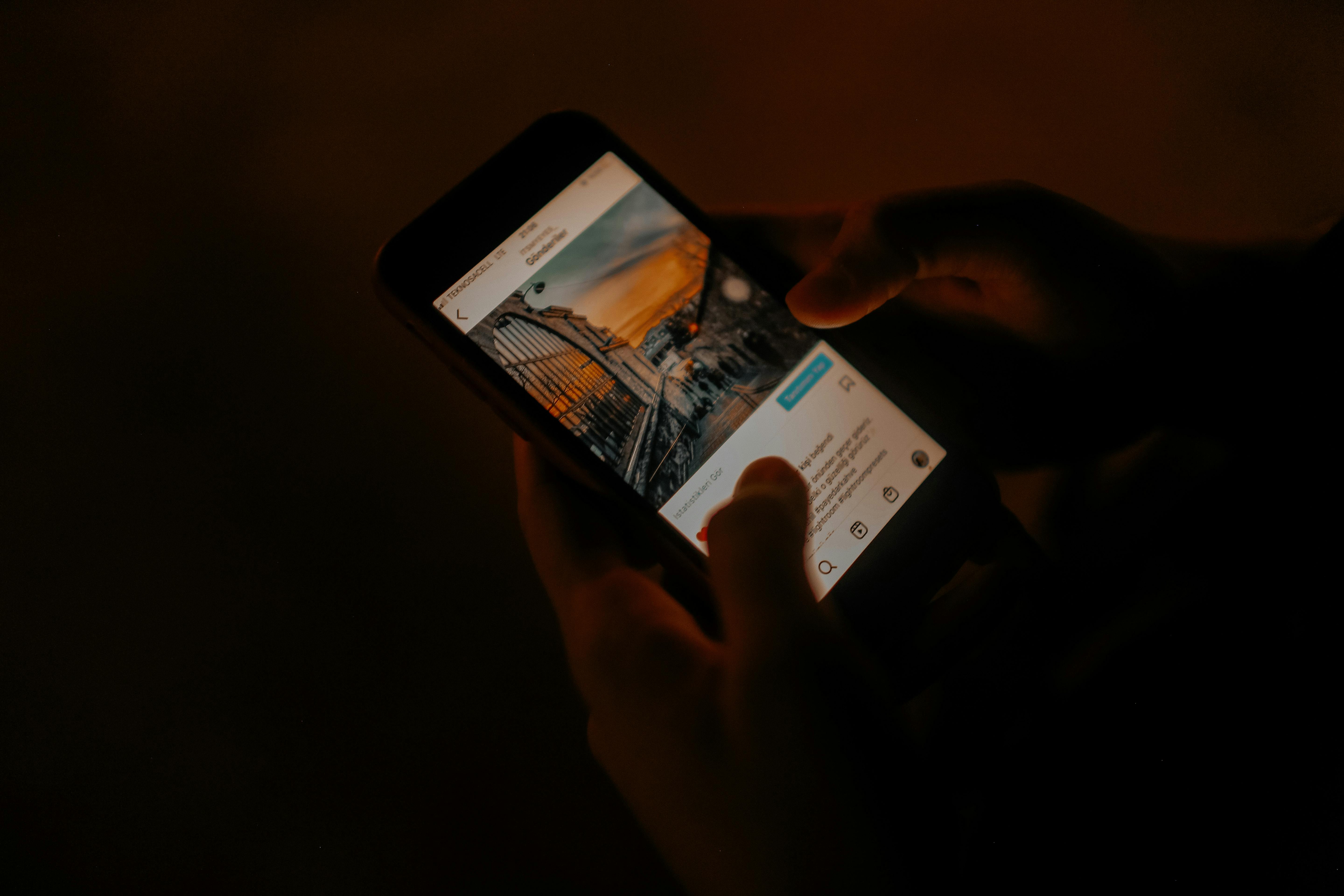 Advertising Performance Benchmarks: What Good Looks Like in 2025
